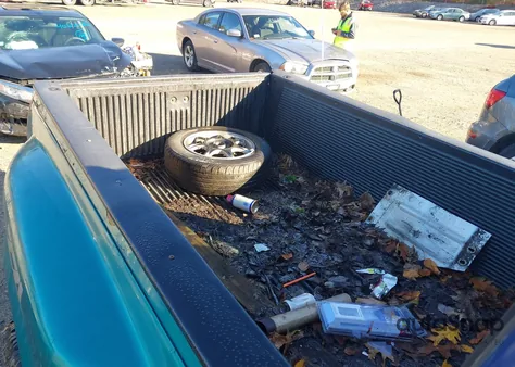 1989 Chevrolet Gmt-400 K1500 из США, поврежденный, VIN 1GCDK14K1KZ126914